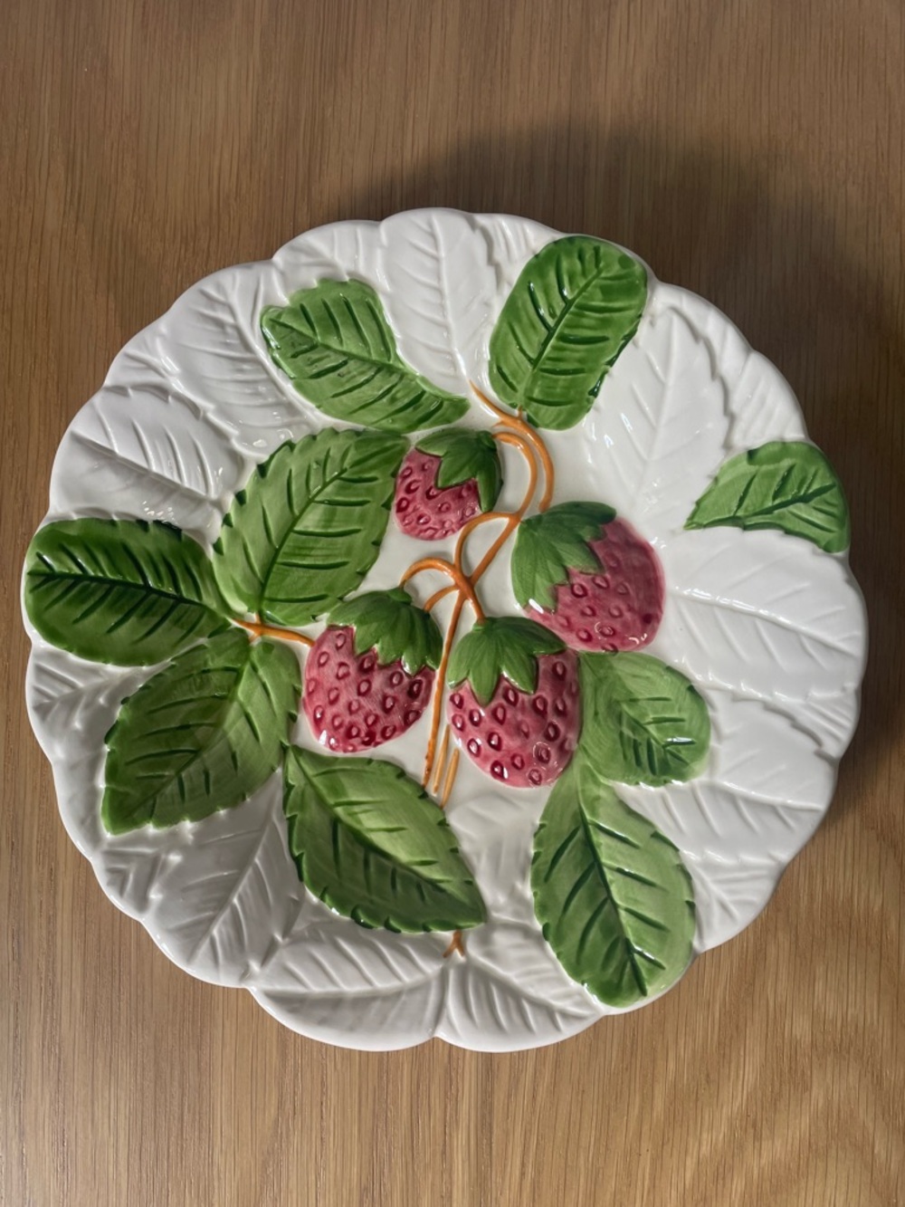 Vintage Hand-Painted Strawberry Ceramic Decorative Plate ๐ - Picture 11 of 11